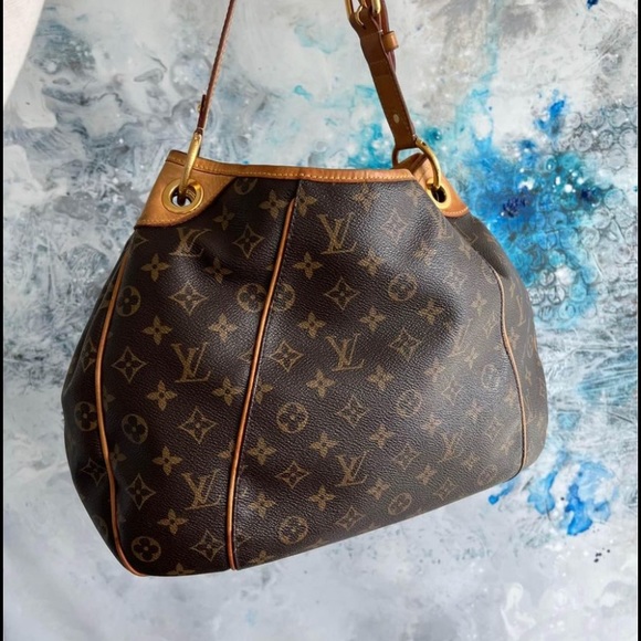 AUTHENTIC - Picture 2 of 6